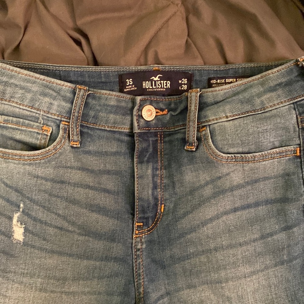 Hollister Jeans. Size 3s